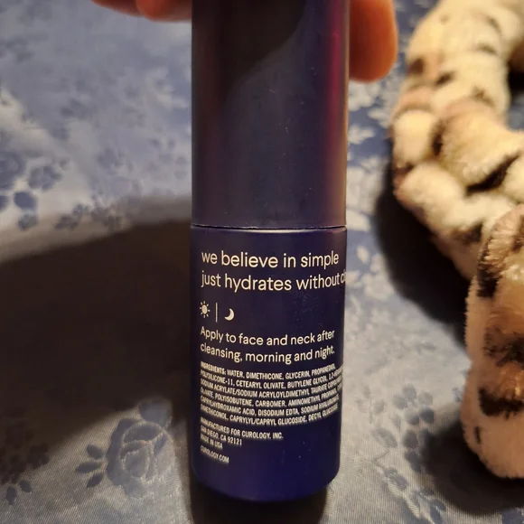 Curology Skincare Set - Cleanser and Moisturizer - Picture 4 of 8